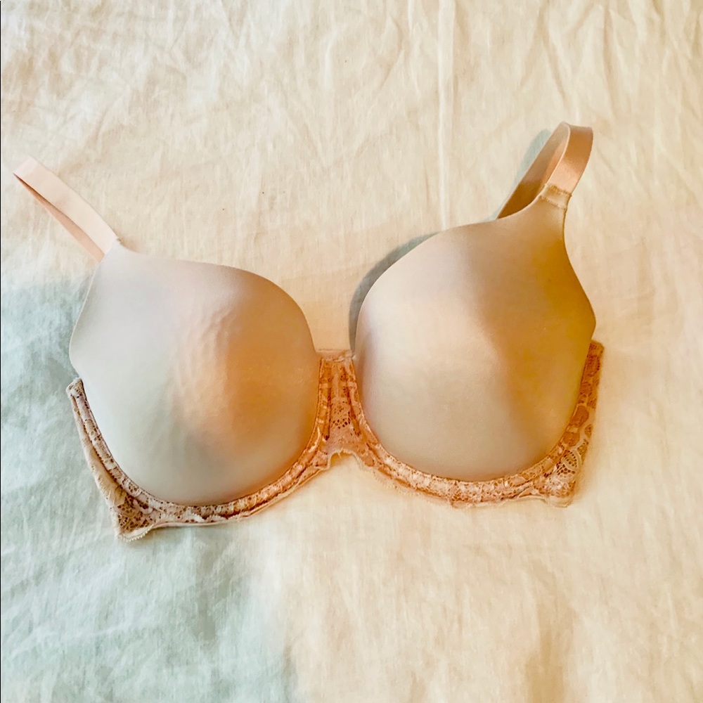 True & Co nude t-shirt bra with back lace